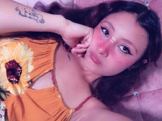 ValentinaRoseX에 대한 상세사항 보기