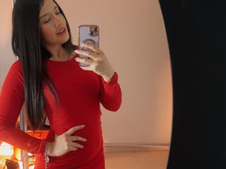 EmmaLombardi에 대한 상세사항 보기