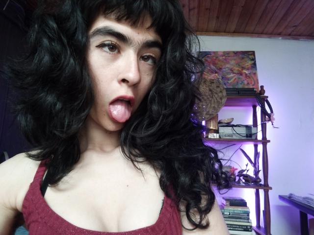 FridaBiscuit - Live porn &amp; sex cam - 30358535