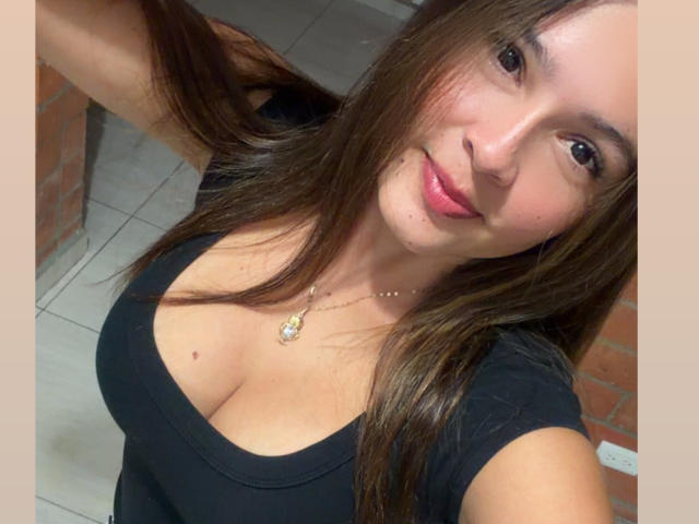 Gabrielafoxxy - Élő pornó és szexkamera - 30363803
