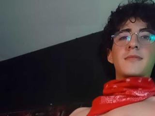 Ver la ficha detallada de ElliotNoir