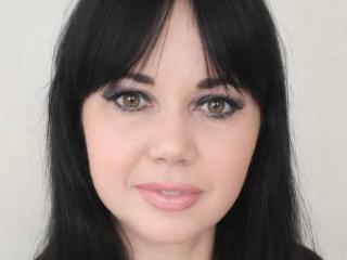 Lásd a MatureVivian teljes profilját