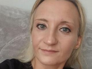Lásd a ViolettaLoves teljes profilját