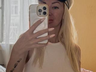 Lásd a MysteryLaddy teljes profilját