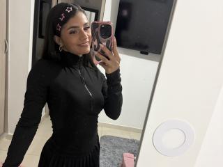 Lásd a KimmyK teljes profilját