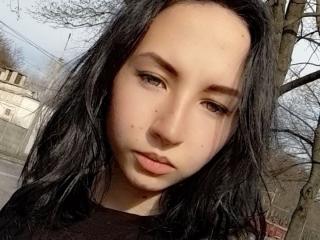 Lásd a VanessaSims teljes profilját
