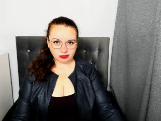 Lásd a EvetteBeauty teljes profilját
