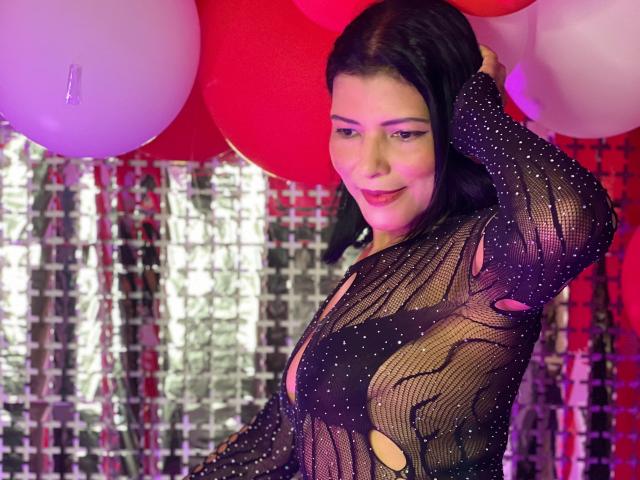 SelenaAmor - Live porn &amp; sex cam - 30388190
