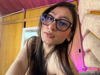 Ver la ficha detallada de MaddyCarina