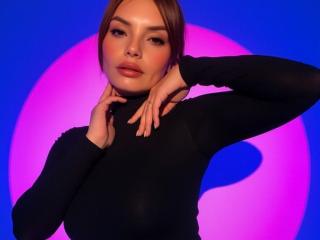 Lásd a GalaMalkova teljes profilját