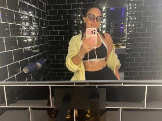 Lásd a GalaMalkova teljes profilját