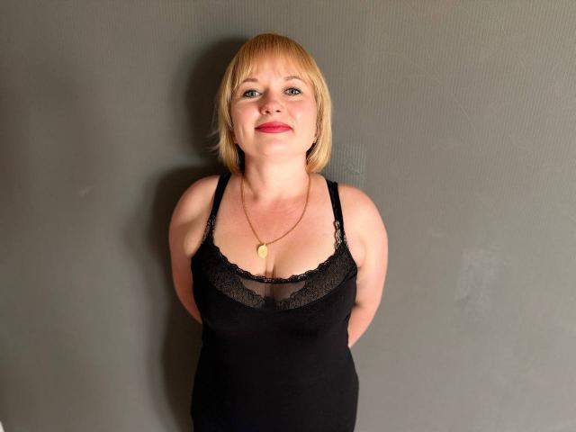 KiraSmiling - Sexe cam en vivo - 30401426