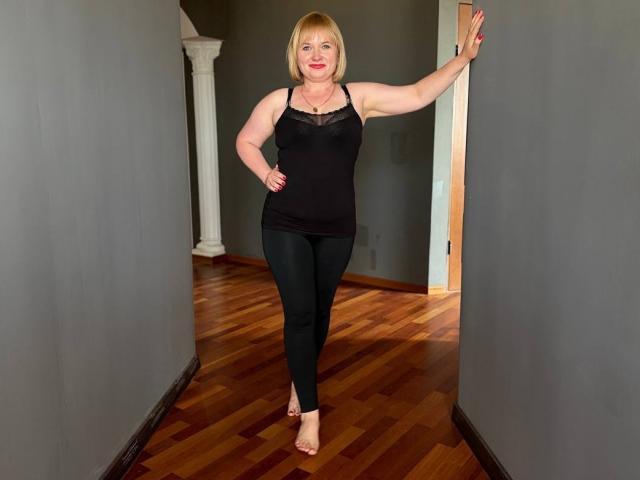 KiraSmiling - Sexe cam en vivo - 30401495