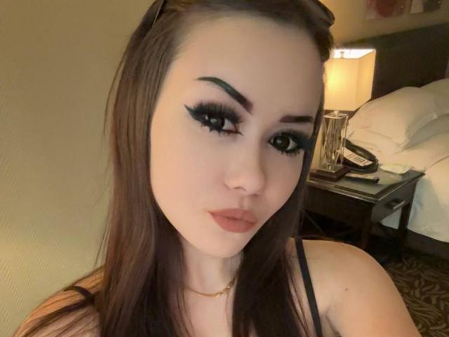 LesleySpidle - Élő pornó és szexkamera - 30408932
