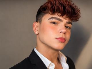 Lásd a PrinceSteve teljes profilját