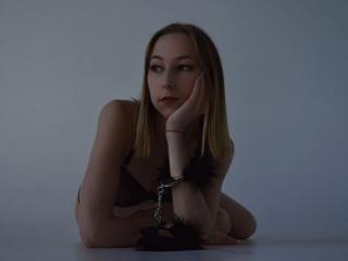 Lásd a KleoYork teljes profilját