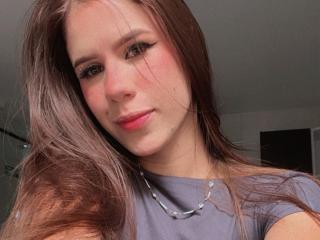 Lásd a NathalieAndLuna teljes profilját