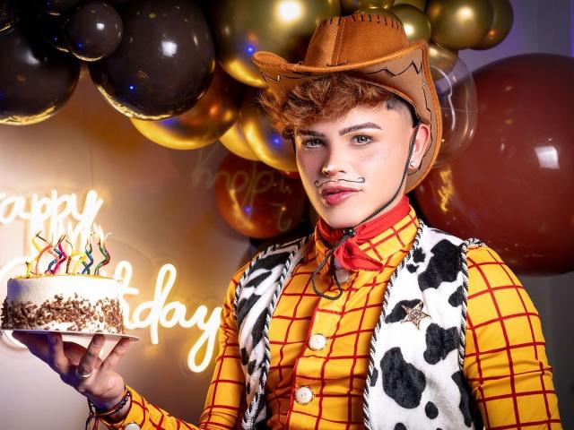 PrinceSteve - Live Sex Cam - 30422210