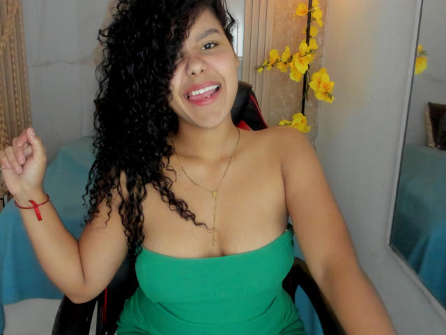 AriaVega - Live porn &amp; sex cam - 30427076