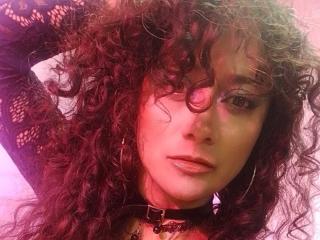 Voir la fiche détaillée de Angelinaa69