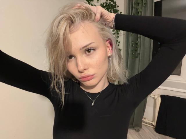 DarlaDemarinis - Live Sex Cam - 30430469