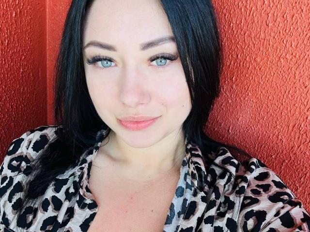 AdriannaGoldis - Live porn &amp; sex cam - 30434630