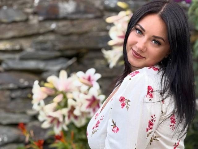 AdriannaGoldis - Live porn &amp; sex cam - 30434720