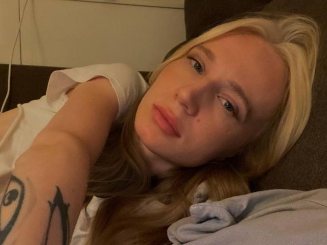 TimikaKoetter - Live porn &amp; sex cam - 30444005