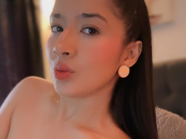 EmmaLombardi - Live porn &amp; sex cam - 30447926