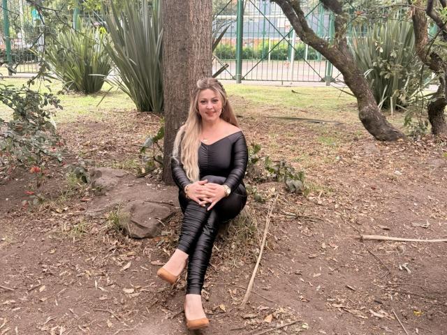 SamanthaGold - Live sex cam - 30449801