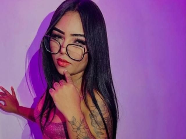 AlizzonWinters - Live porn &amp; sex cam - 30454439