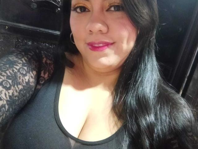 ChubbyThickMilf - Live porn &amp; sex cam - 30470954