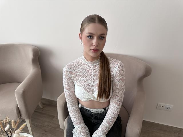 MelanyCrooze - Live sex cam - 30472838