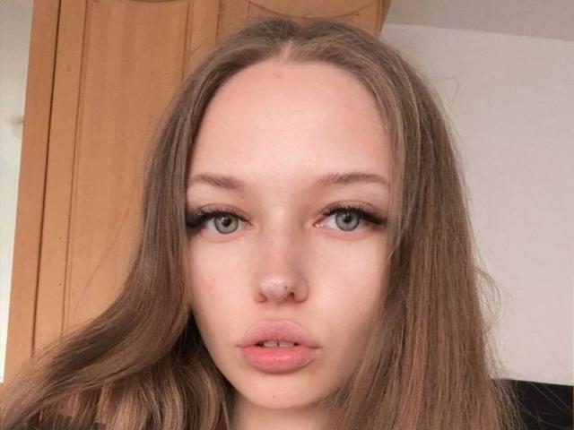 MarkitaCarril - Live Sex Cam - 30472859