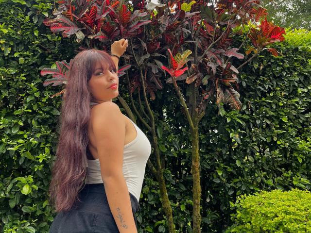 AlyssaGreen - Live sex cam - 30479858