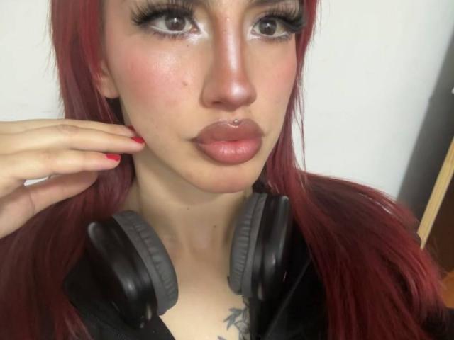 ElodieRoussee - Live porn &amp; sex cam - 30484943