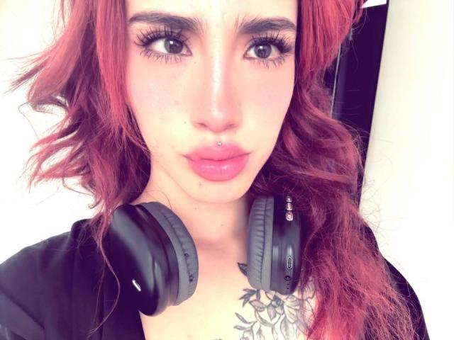 ElodieRoussee - Live porn &amp; sex cam - 30484970