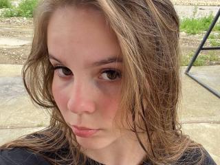 Δείτε την λεπτομερή καρτέλα του RuthFleetwood