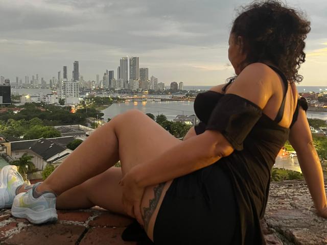 NaomyHott69 - Live sex cam - 30503453