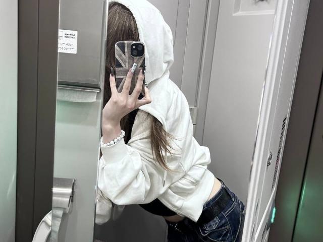 KerryMateos - Live porn &amp; sex cam - 30517436
