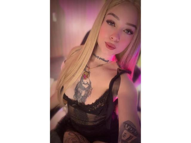 MiaValenttine - Live porn &amp; sex cam - 30519203