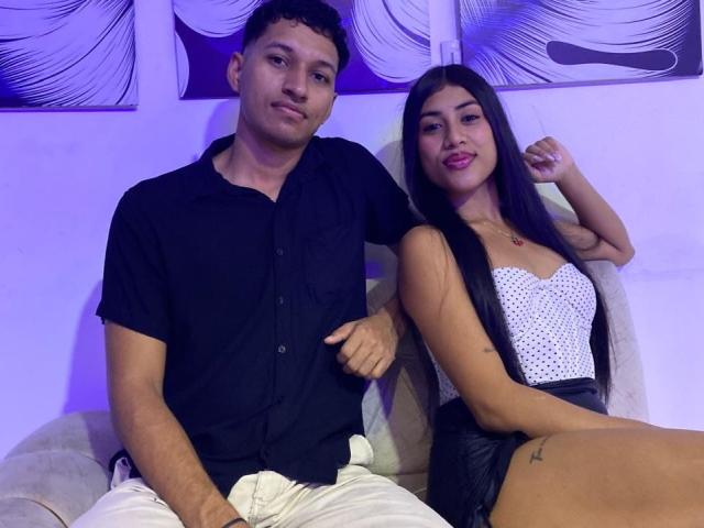 RoomieSsecretsss - Live porn &amp; sex cam - 30520289