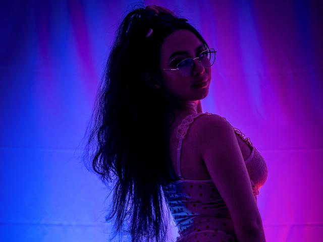 DaphneValucci - Live porn &amp; sex cam - 30566411