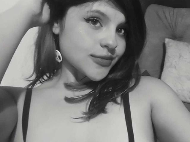 SophieHill - Live porn &amp; sex cam - 30569675