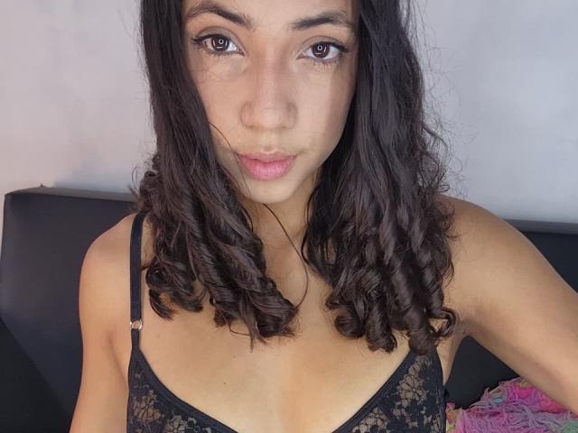 JanayWinters - Live porn &amp; sex cam - 30570485