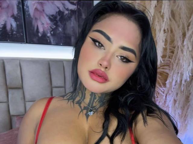 LairaHearvy - Live porn &amp; sex cam - 30574145