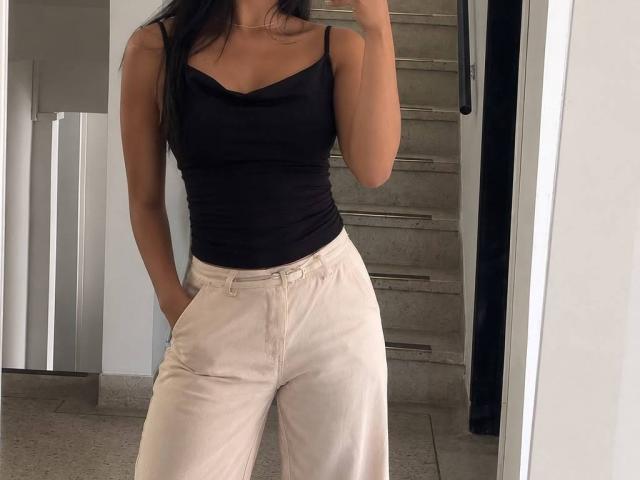 MichelleNarvaez - Live porn &amp; sex cam - 30582557