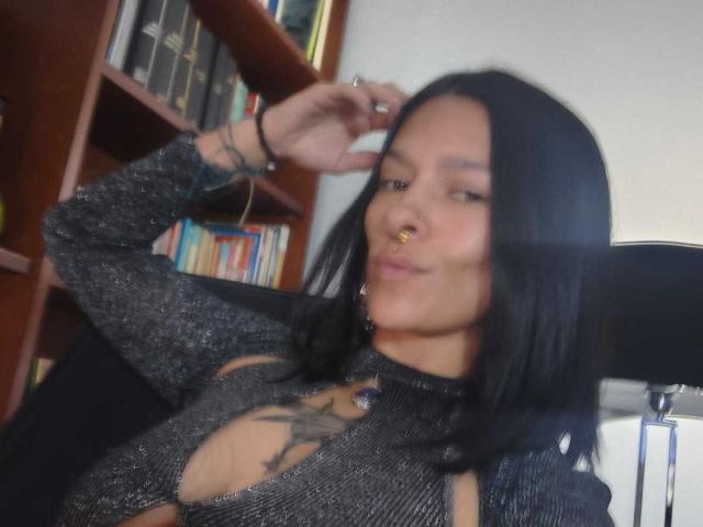 AmelieBlake - Live porn &amp; sex cam - 30582986