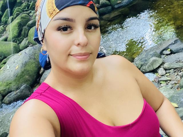 TalianaSquirt - Live porn &amp; sex cam - 30587099