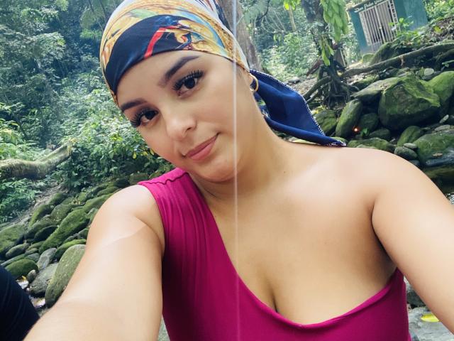 TalianaSquirt - Live porn &amp; sex cam - 30587111